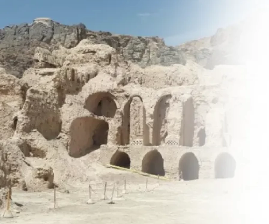 Chehel Dokhtaran Castle