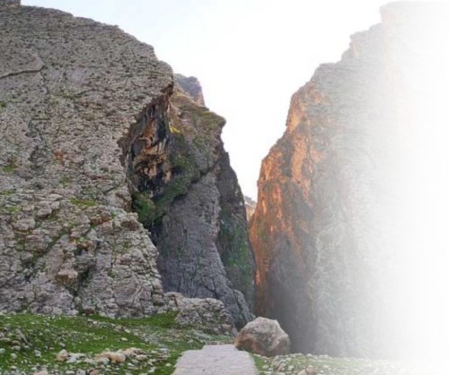 Bahram Choobin Gorge