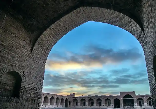 Deyr Gachin Caravanserai