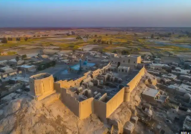 Chehel Dokhtaran Castle