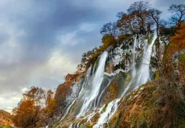 Bisheh Waterfall