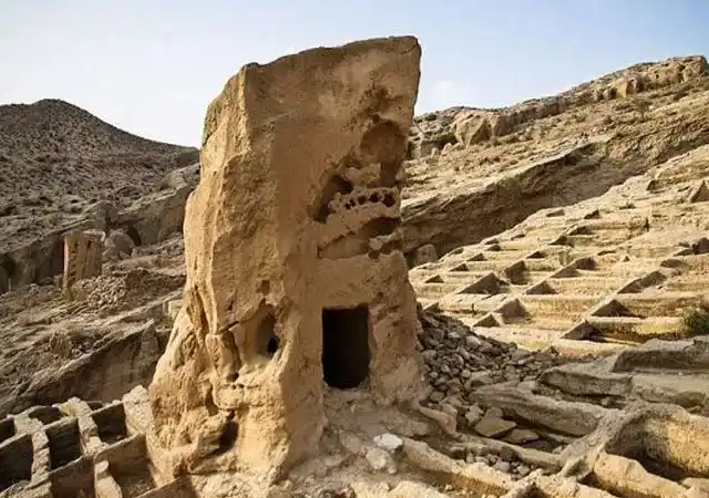 Rock Cut Cemetery of Siraf